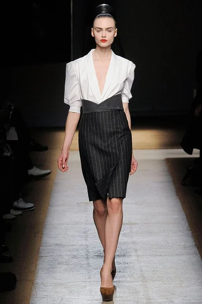 Look 14